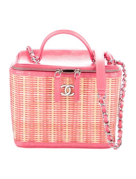 chanel vanity bag adjustable strap|Chanel vanity bag 2020.